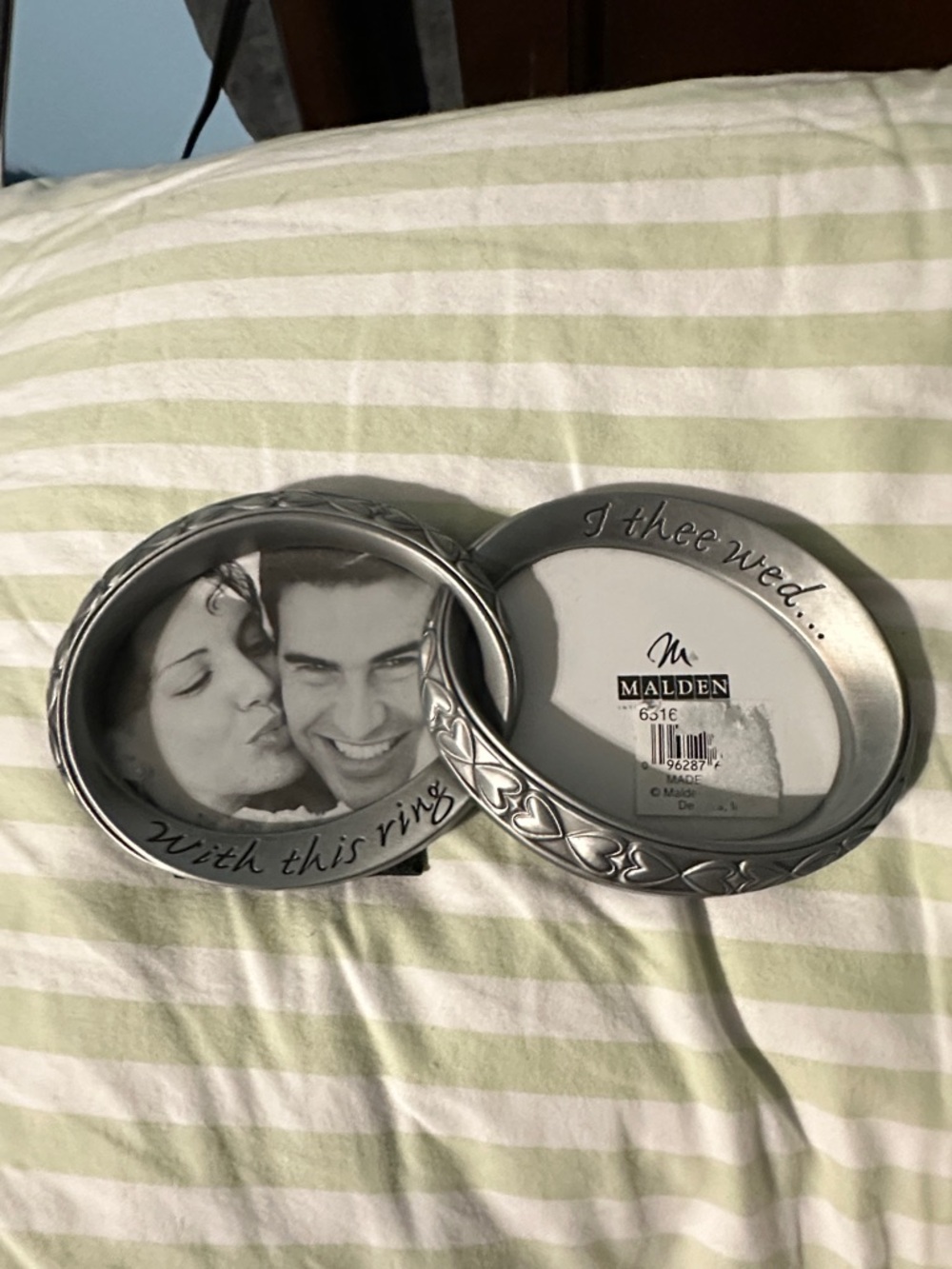Malden Double Interlocking Ring Photo Frame - Silver